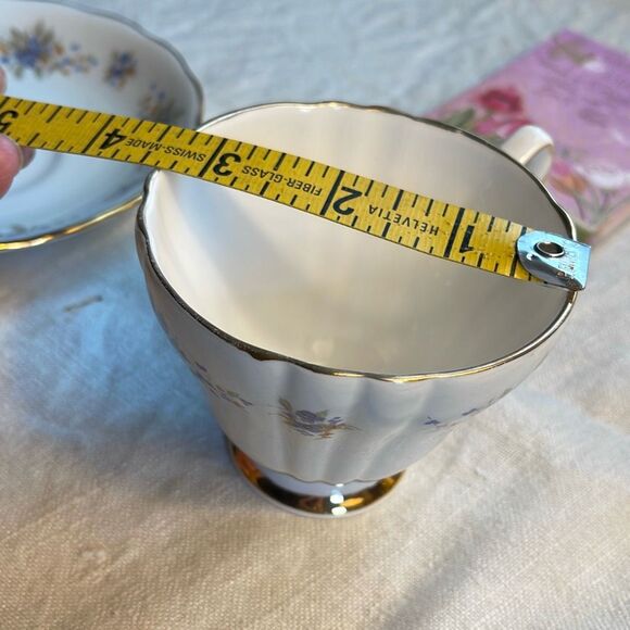 VTG Colclough bone China #8179 “ Blue Floral” pattern teacup & saucer. - Picture 11 of 12